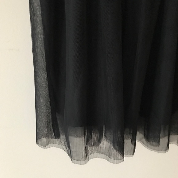 Stripe Taiwanese layered dress with chiffon bottom - Picture 2 of 7